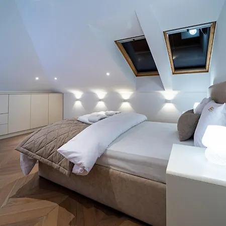 Apartament Rynek 7 By Zywiecki**** *